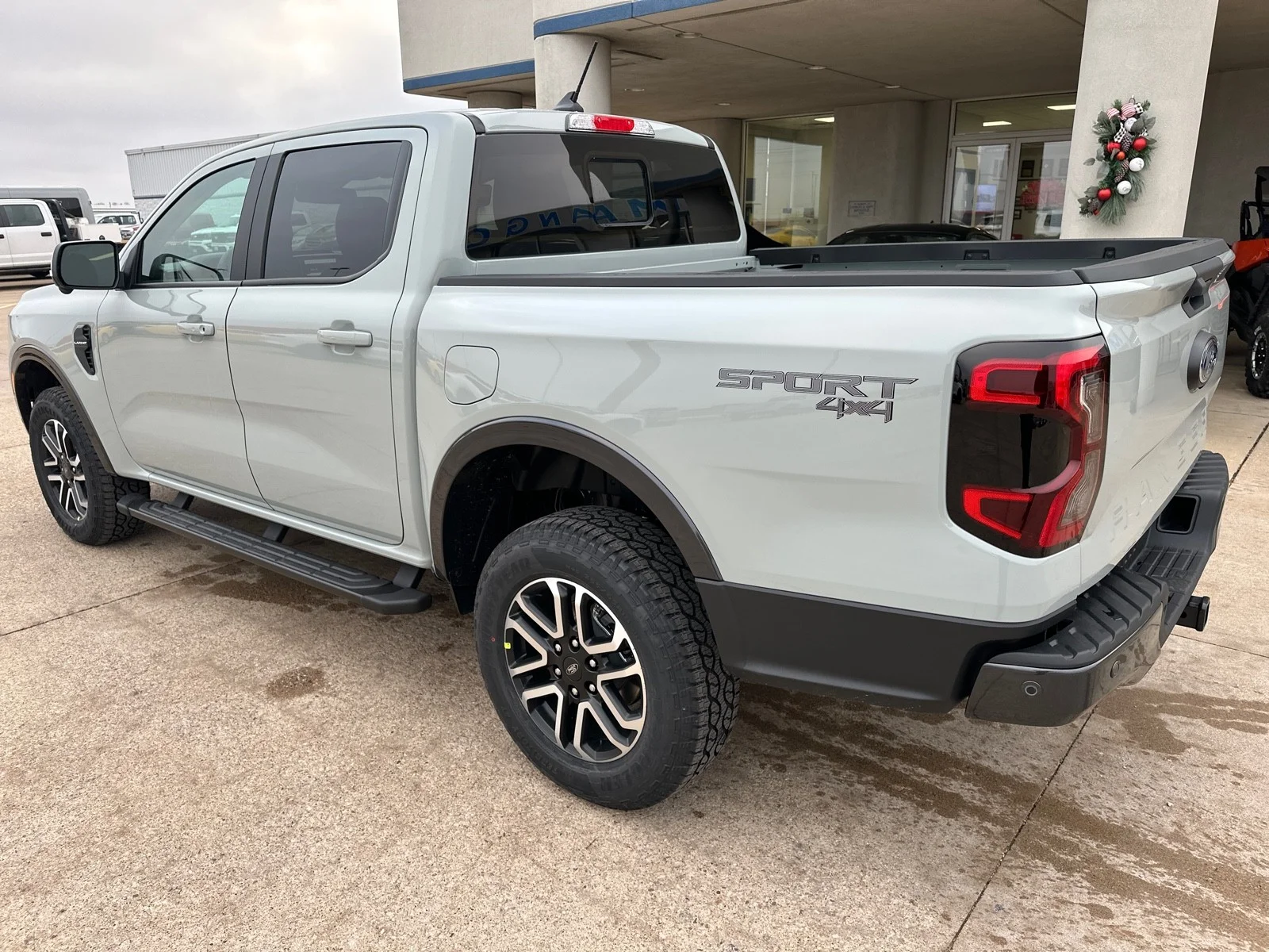 New 2024 Cactus Gray Ford LARIAT image 6