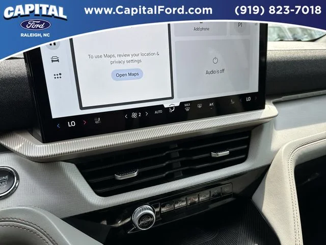 Used 2025 White Ford Active image 27