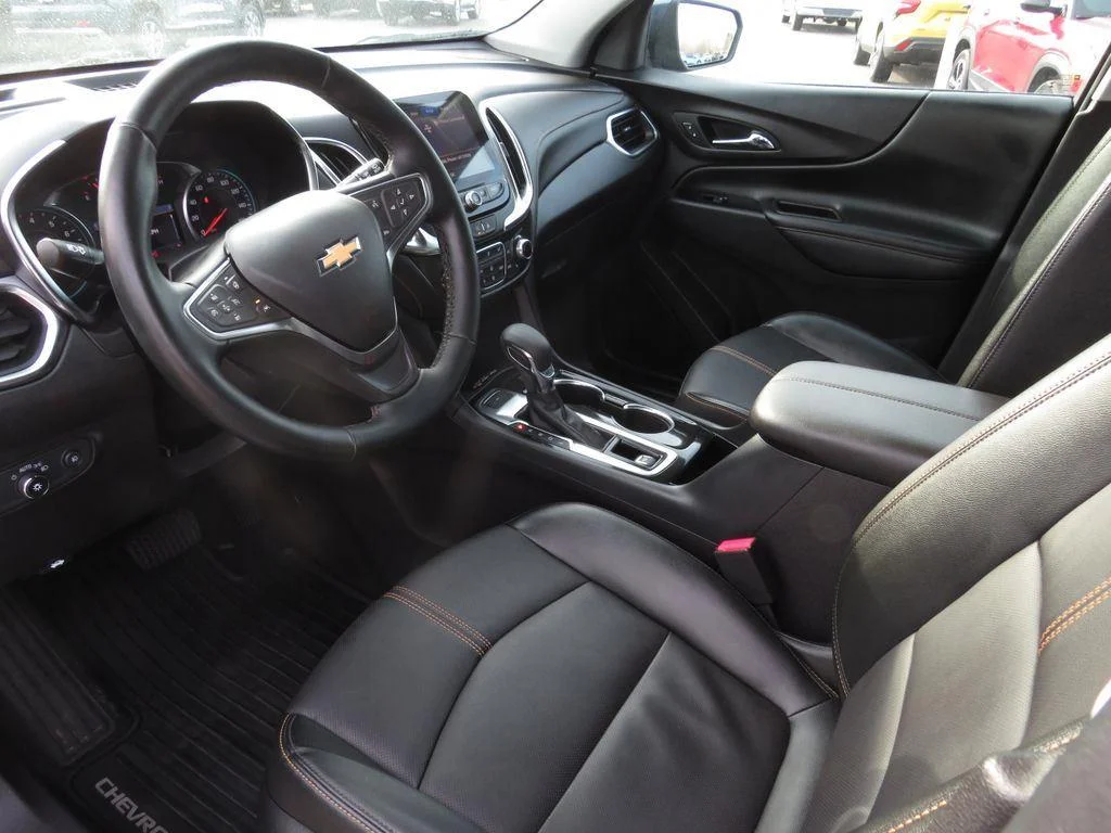 Used 2024 Lakeshore Blue Metallic Chevrolet Premier image 19