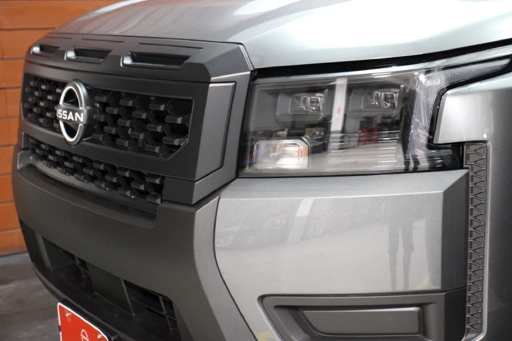 New 2027 Gun Metallic Nissan King Cab® S image 16