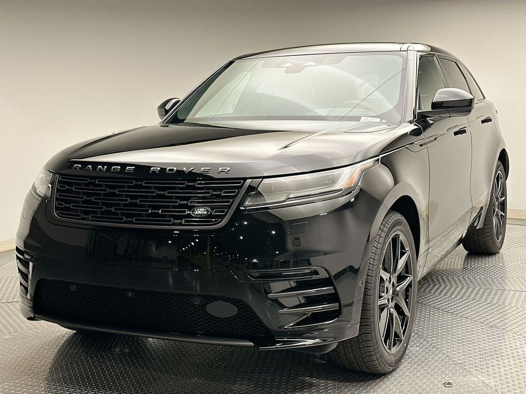 Used 2026 Santorini Black Metallic Land Rover Dynamic SE image 1