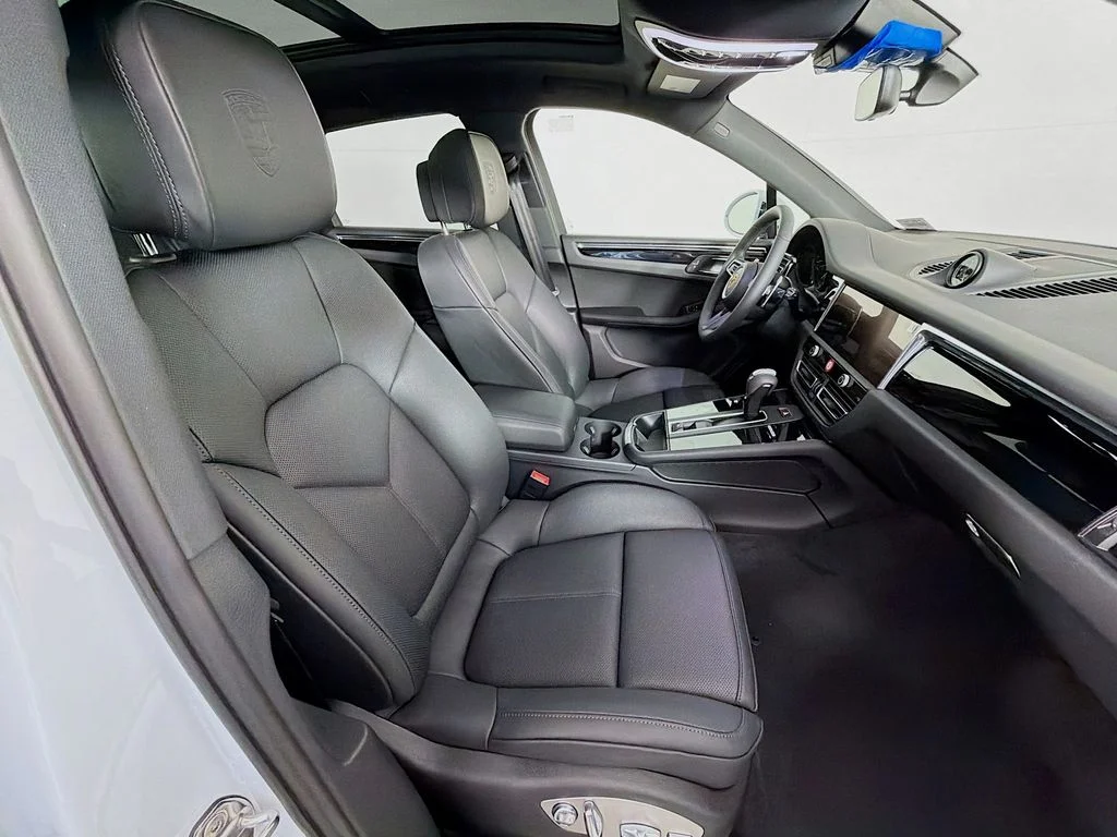 New 2026 White Porsche Base image 30