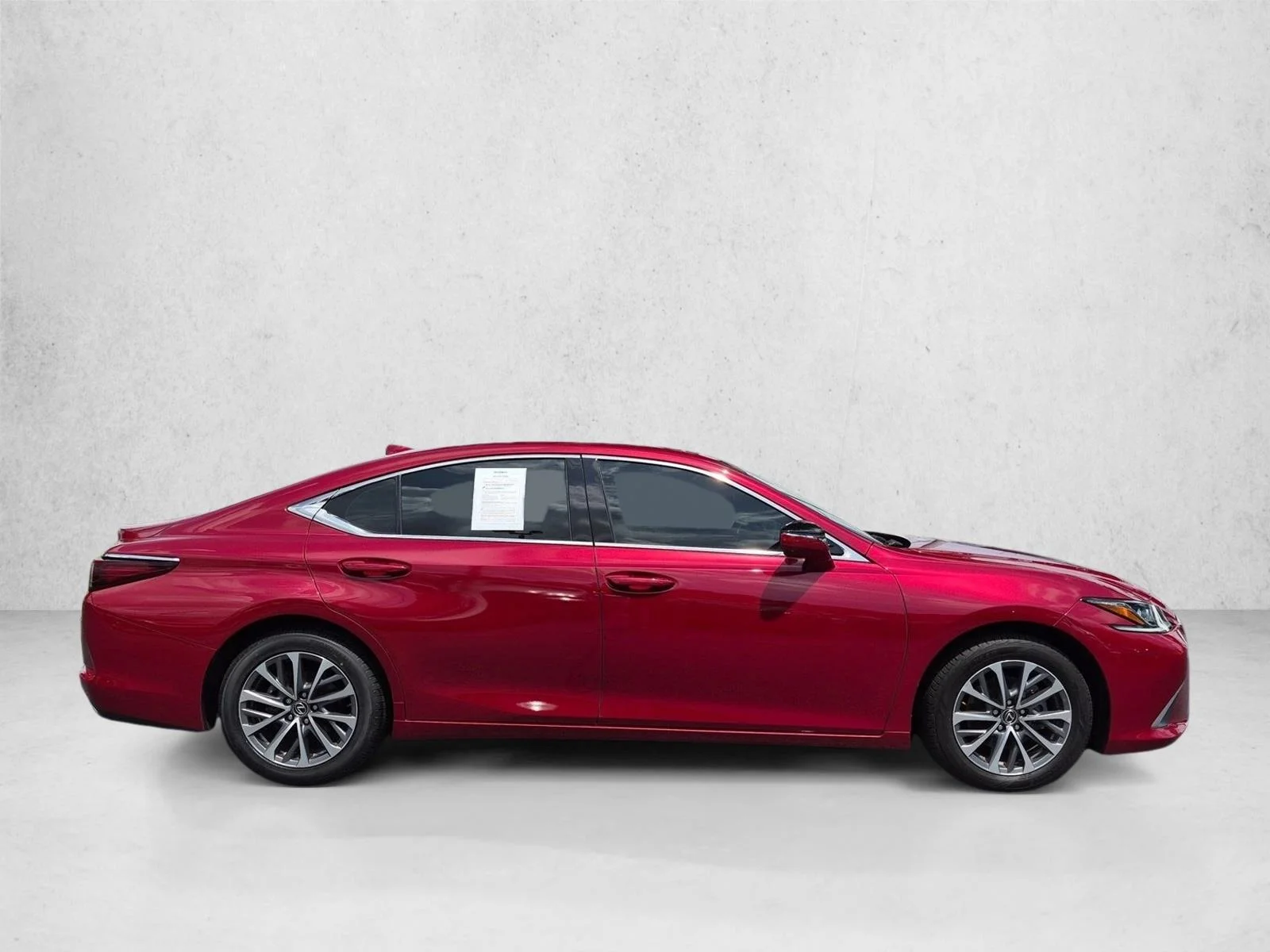 Certified Used 2022 Matador Red Mica Lexus  image 4