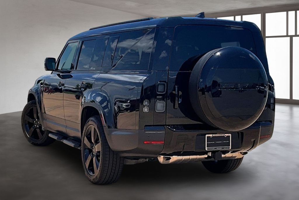 New 2026 Santorini Black LAND ROVER S image 3
