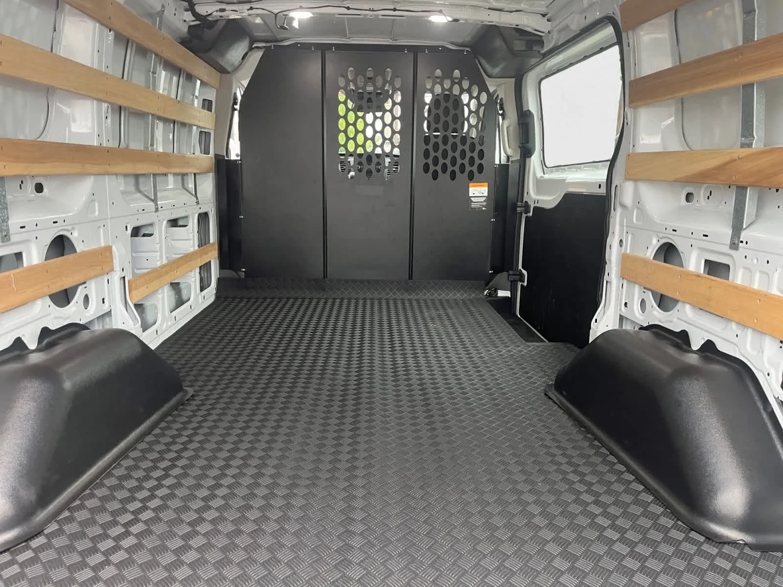 Used 2025 Oxford White Ford  image 21