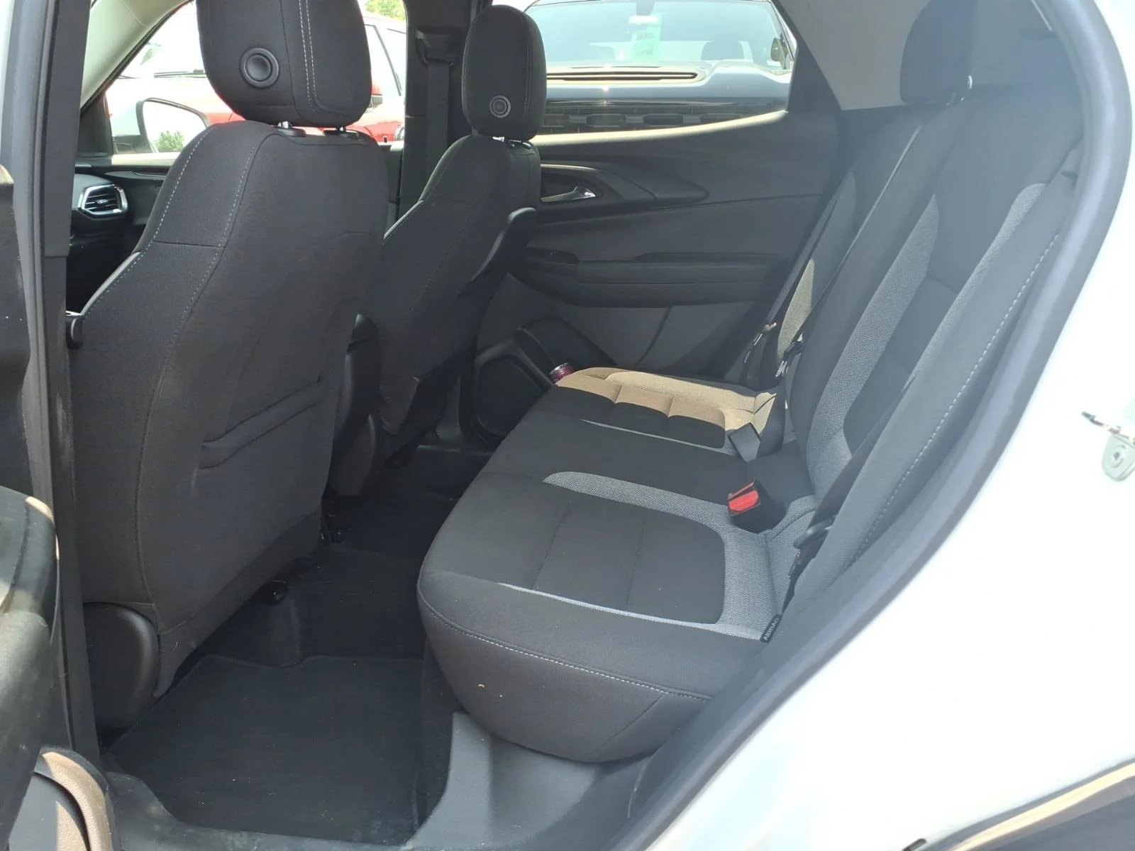 Used 2022 Summit White Chevrolet LT image 21