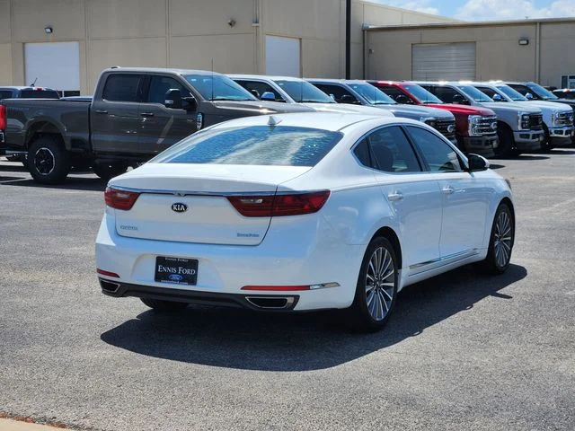 Used 2018 Snow White Pearl Kia Premium image 6