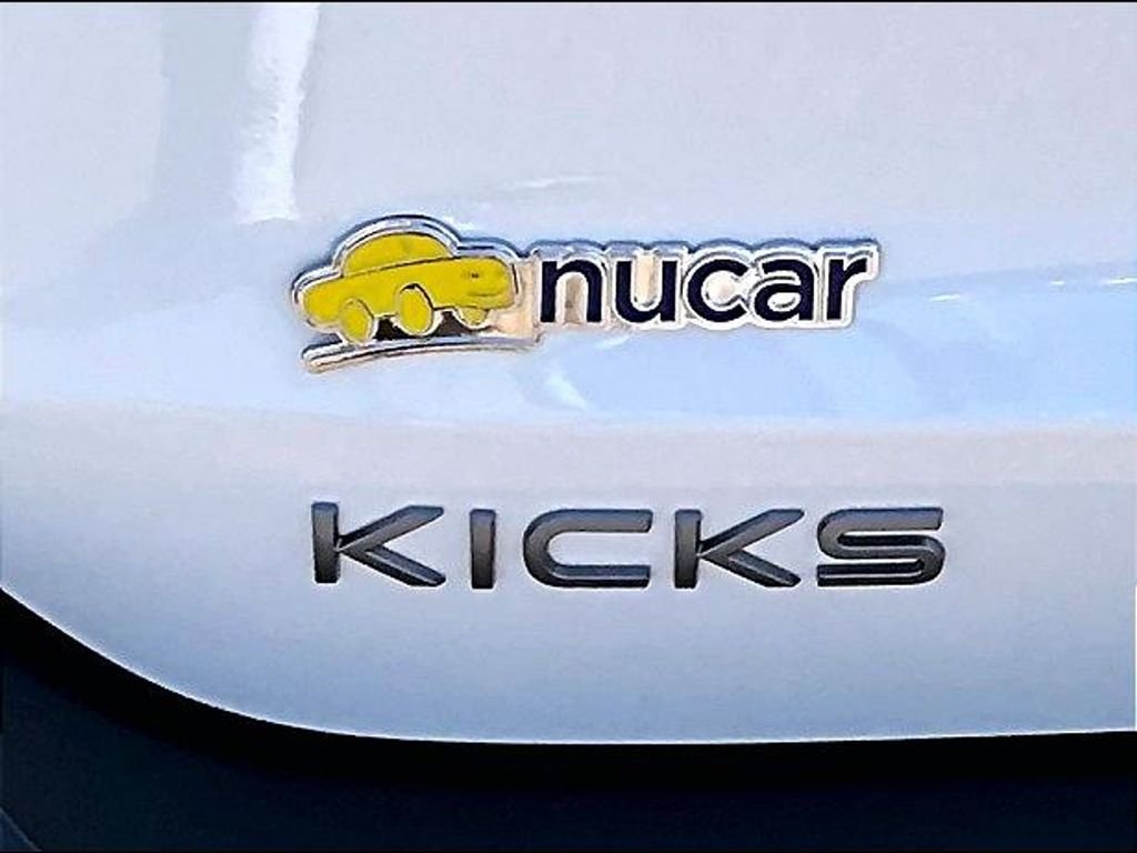 Used 2025 White Nissan SR image 27