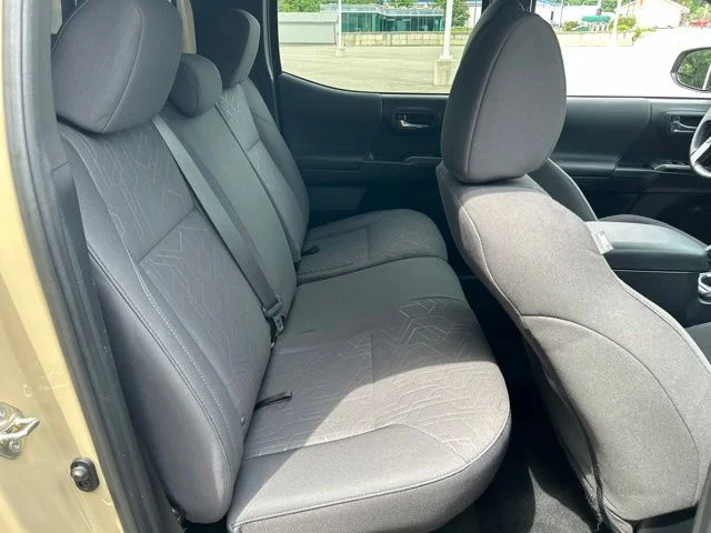 Used 2018  Toyota TRD Off-Road image 36