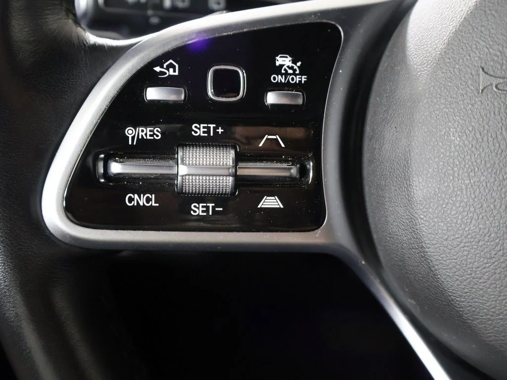 Used 2022 Black Mercedes-Benz GLE 450 image 46