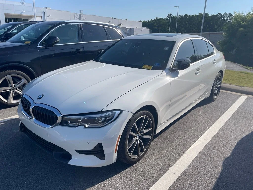 Used 2021 White BMW 330i image 1