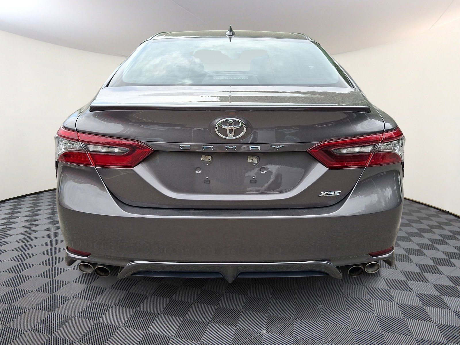 Used 2024 Predawn Gray Mica   1H1 Toyota XSE image 4