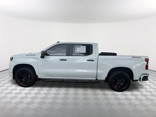 Used 2025 Summit White Chevrolet RST image 8