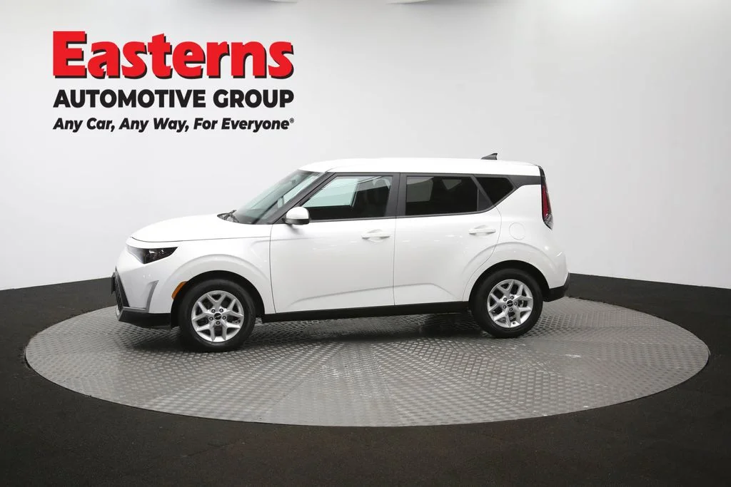 Used 2023 White Kia LX image 60
