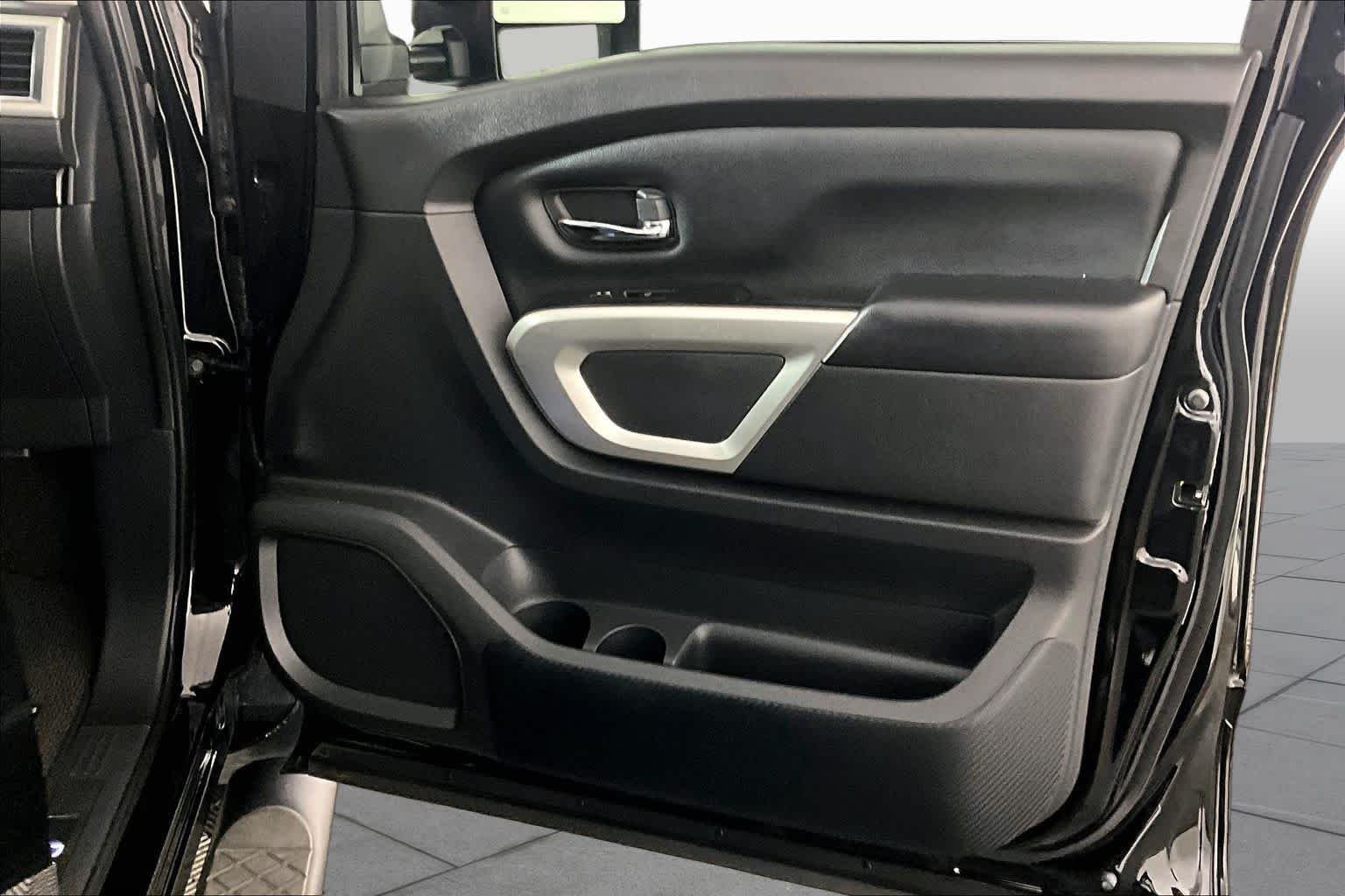 Used 2021 Super Black Nissan SV image 22