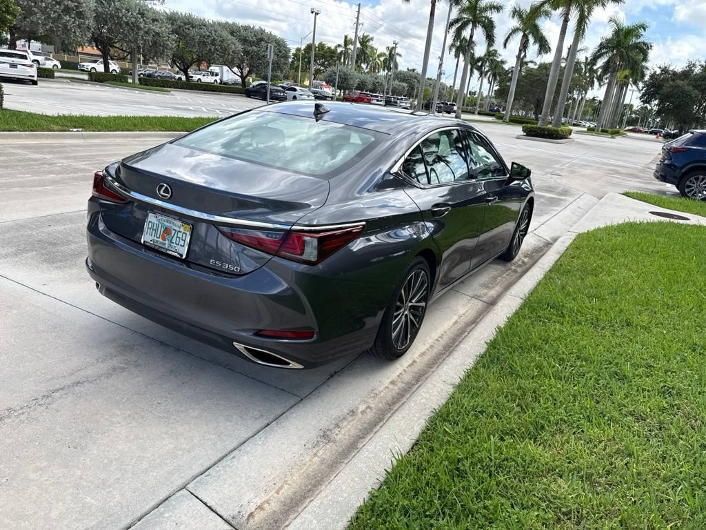 Used 2024 Gray Lexus ES 350 image 8