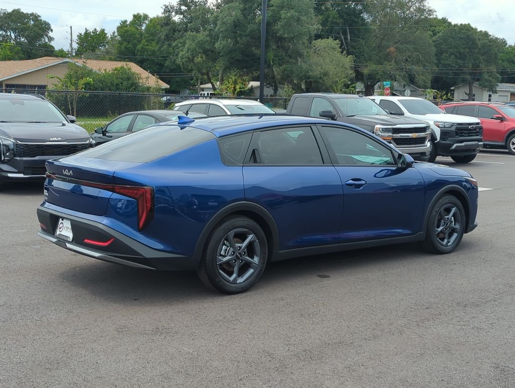 New 2026 Deep Sea Blue Kia LXS image 7