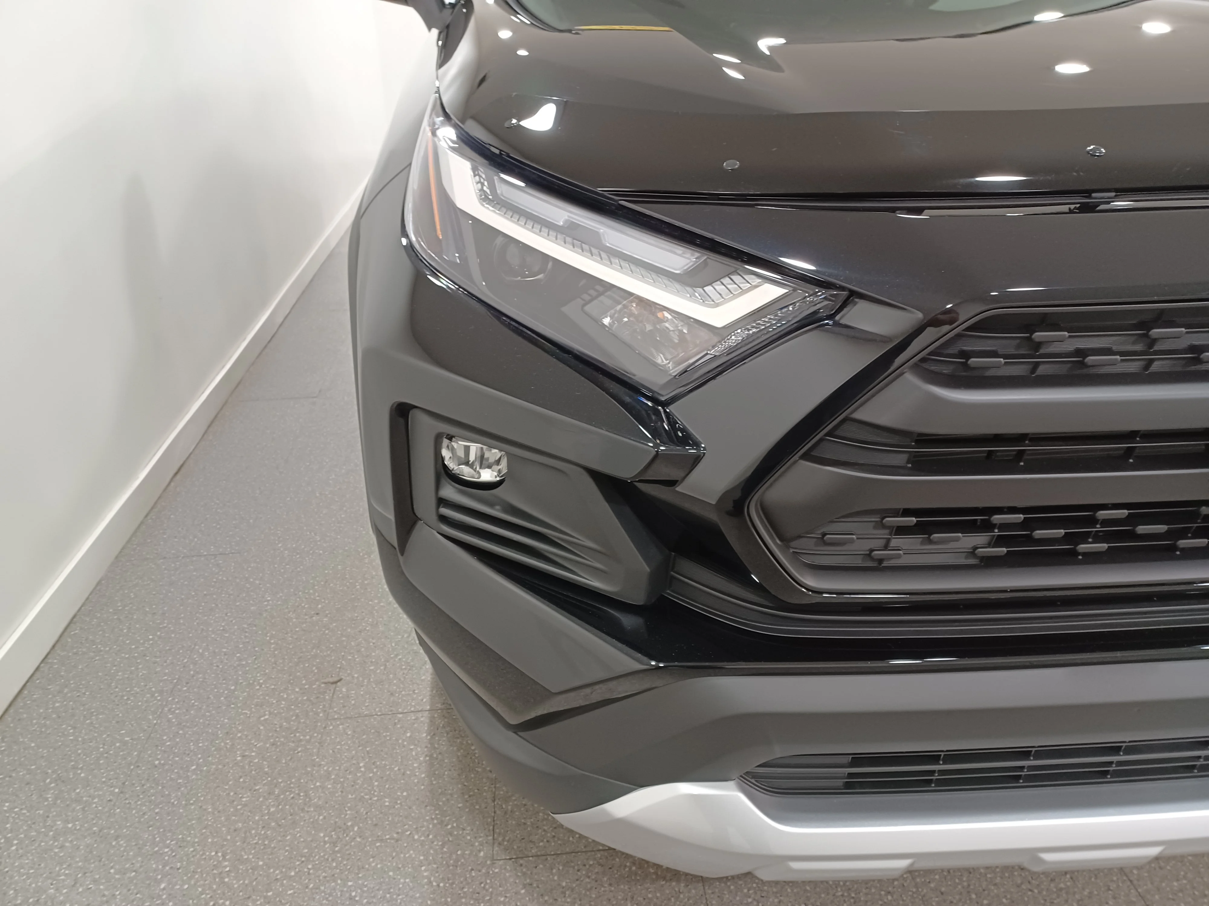 Certified Used 2025 Midnight Black Metallic Toyota Trail AWD*Adaptive Cruise | Htd Leather | Sunroof | Htd Wheel | Lane Keep Assist | Blind Spot Detect image 4