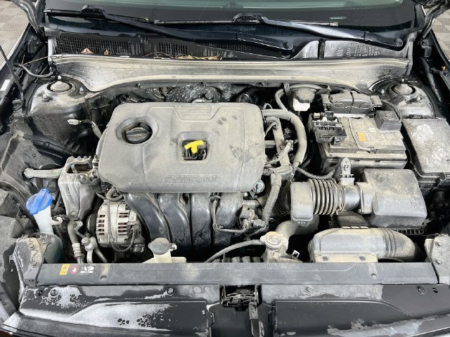 2023 Kia Forte LXS - Photo 25