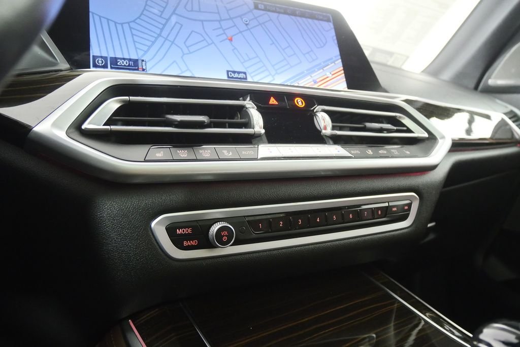 Used 2021 Mineral White Metallic BMW xDrive40i image 20