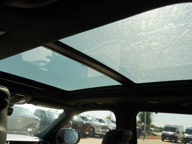 New 2026 Baltic Gray Metallic Clear-Coat Exterior Paint Jeep Summit image 26