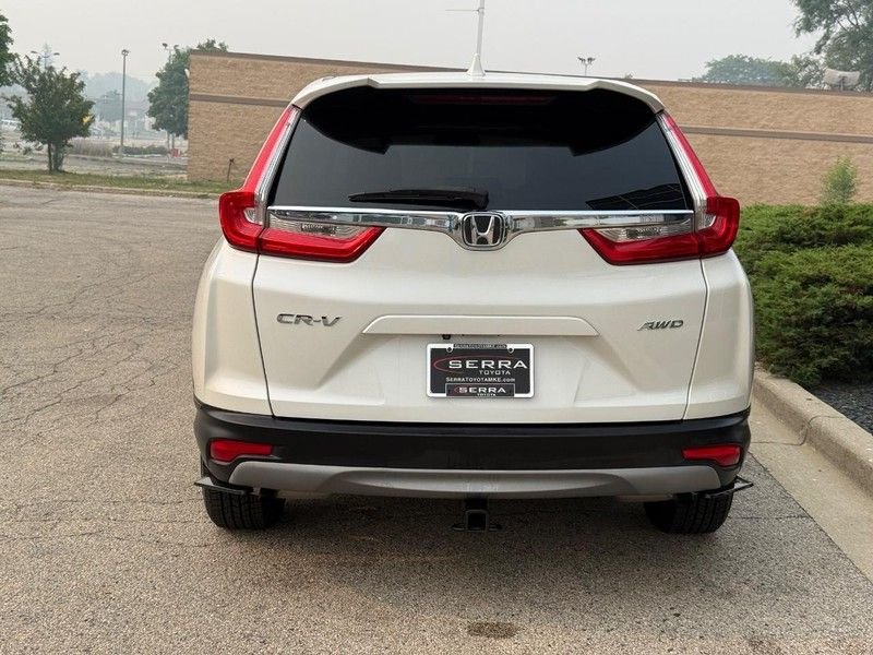 Used 2018 White Diamond Pearl Honda EX image 4