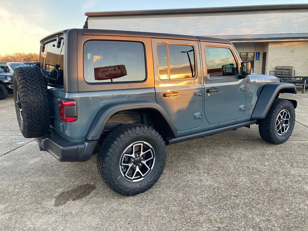New 2026 Anvil Clear-Coat Exterior Paint Jeep Rubicon image 5