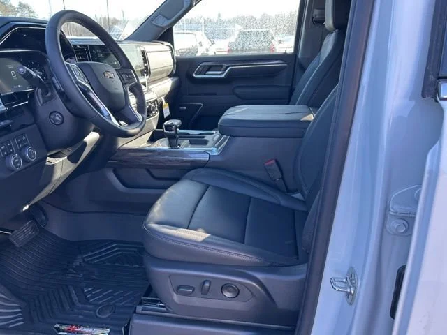 2026 Chevrolet Silverado 1500 LTZ - Photo 10