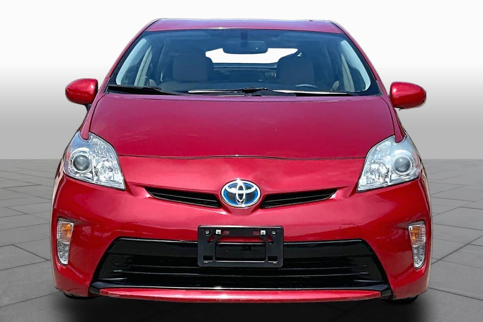 Used 2015 Barcelona Red Metallic Toyota Four image 4