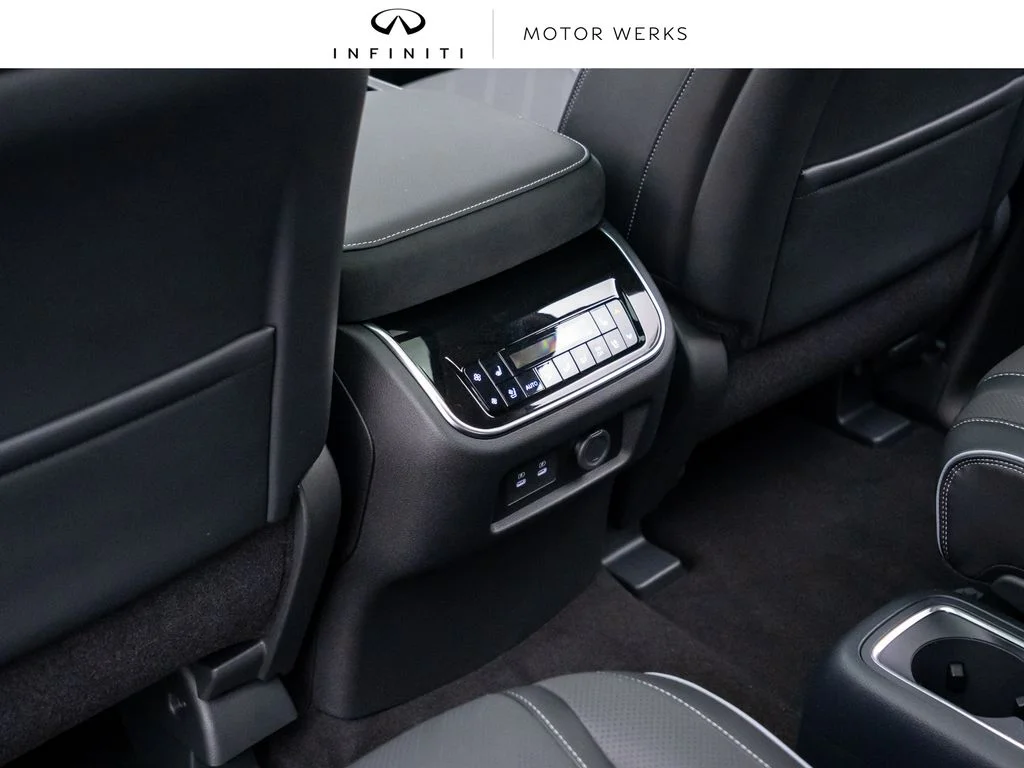 New 2027 DYNAMIC METAL INFINITI Luxe 4WD image 18