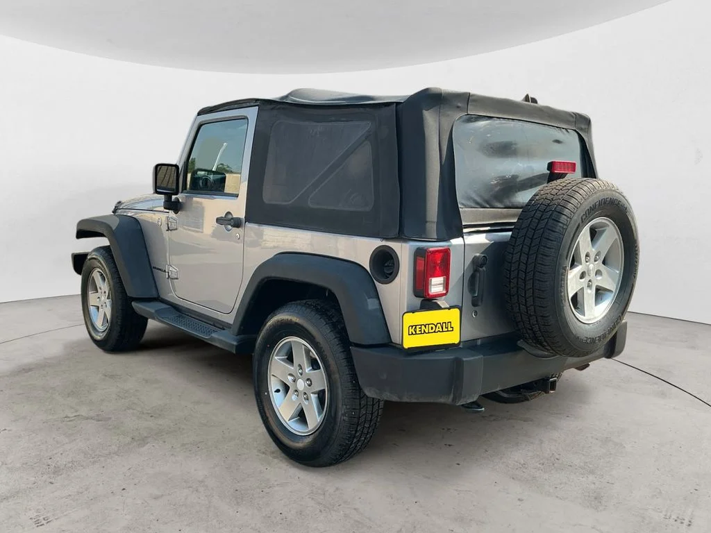 Used 2014 Gray Jeep Sport image 7