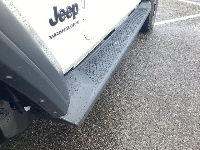New 2026 Bright White Clearcoat Jeep 4-DOOR SPORT S image 19