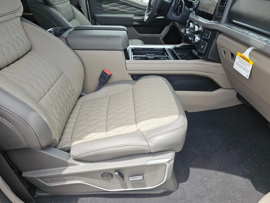 New 2026 Star White Metallic Tri-Coat Ford F-350® Platinum® image 10