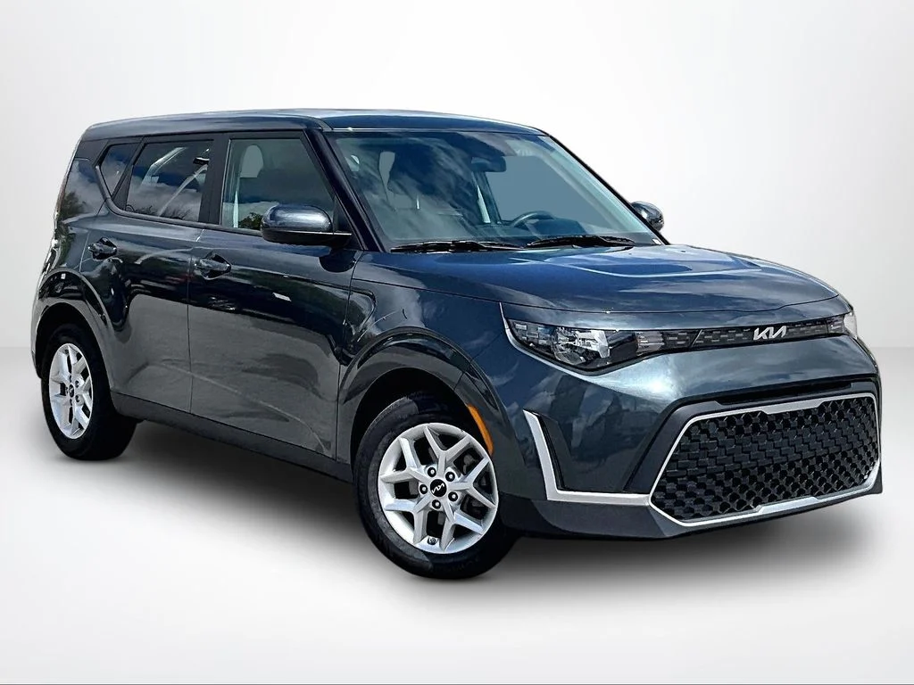 2025 Kia Soul LX - Photo 13