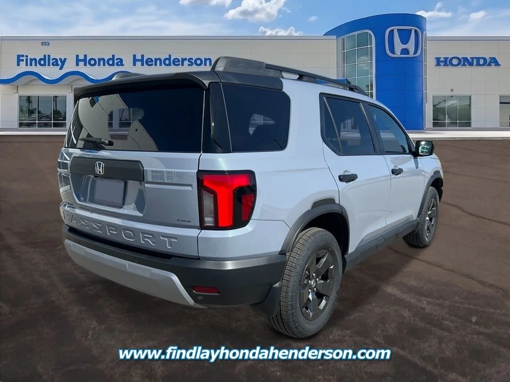 New 2026 Sonic Gray Pearl Honda RTL image 4