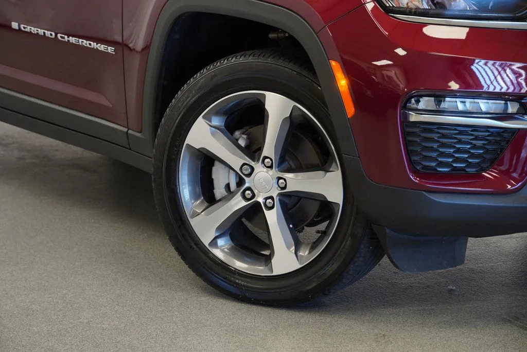 Used 2025 Red Jeep Limited image 8