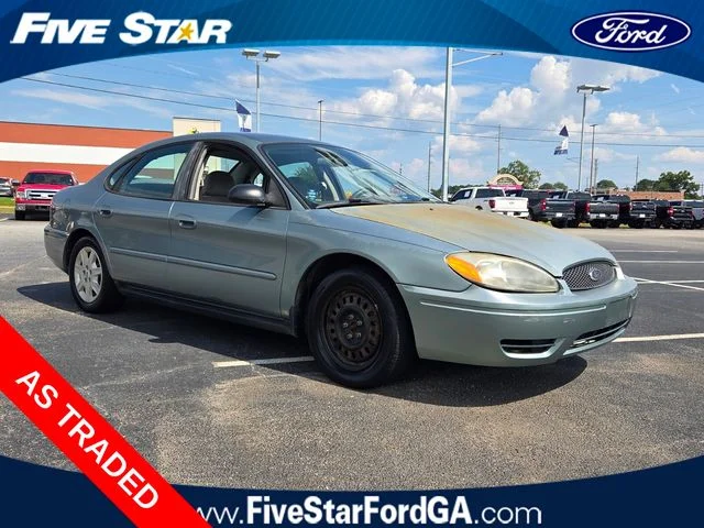 Used 2005 Green Ford SE image 1