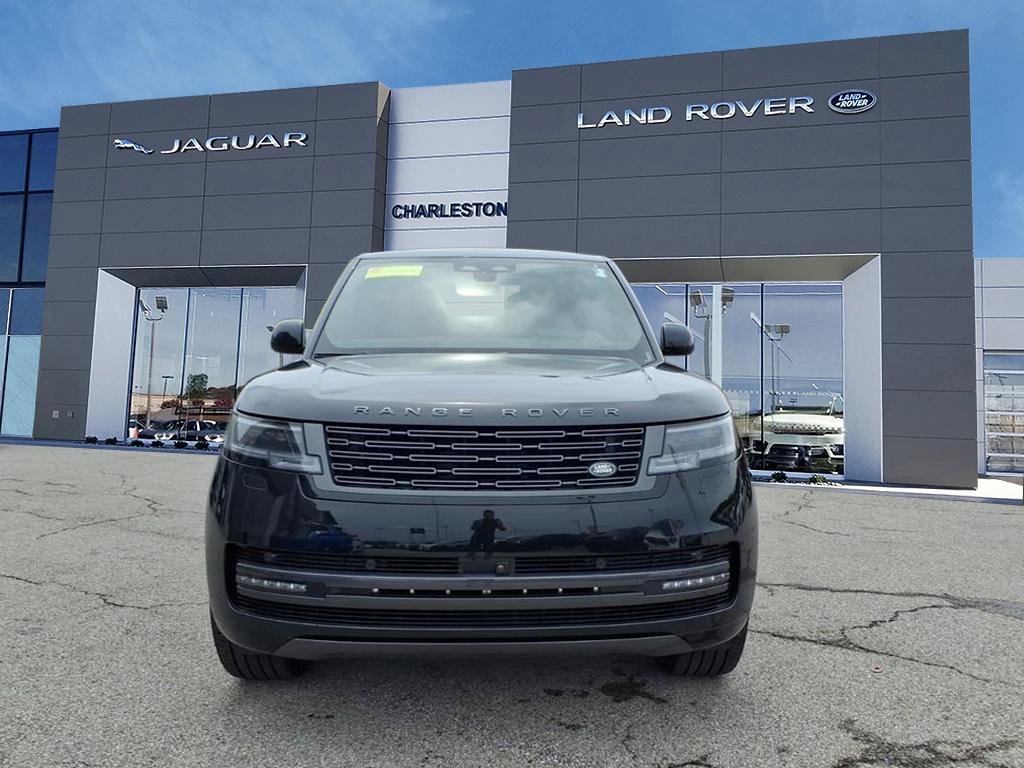 New 2026 Santorini Black Land Rover SE image 8