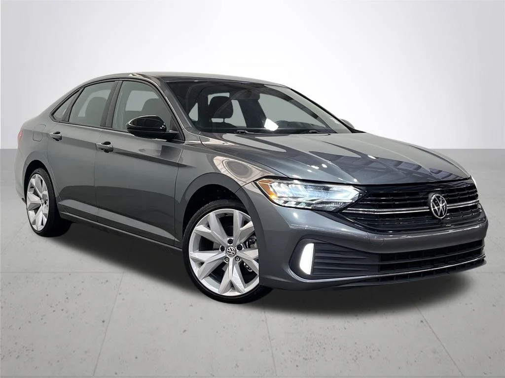 Used 2022 Gray Volkswagen 1.5T Sport image 8