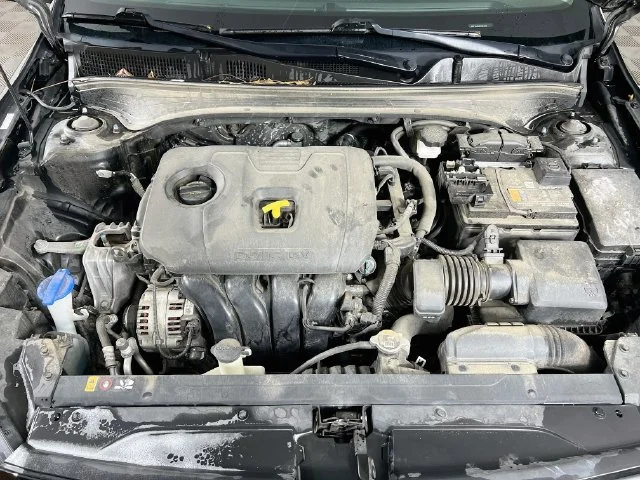 Used 2023 Black Kia LXS image 25