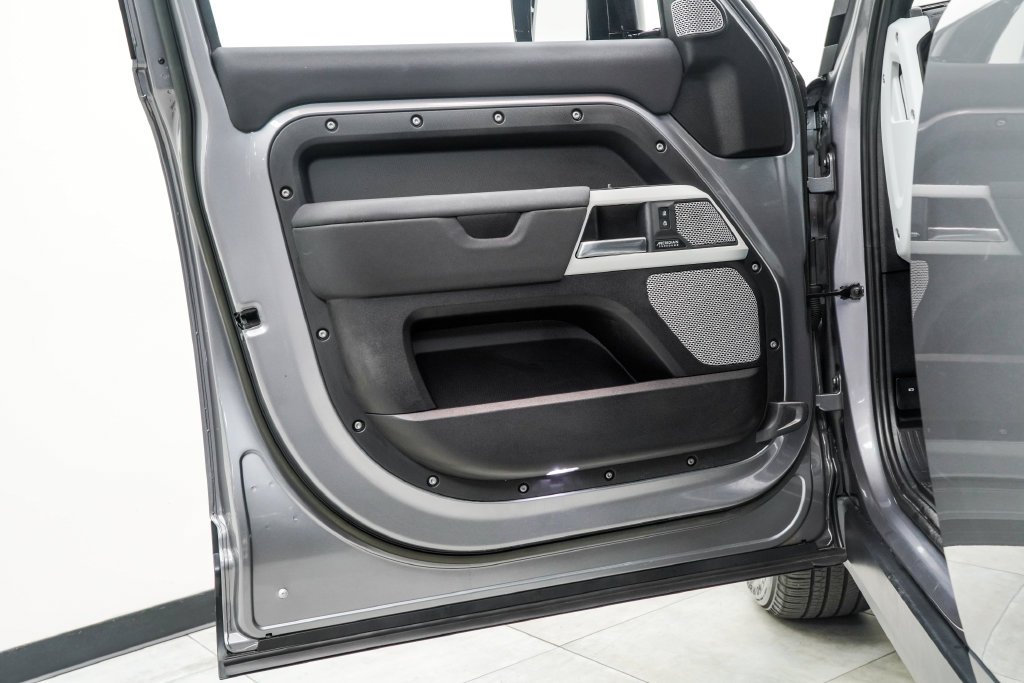 Used 2023 Gray Land Rover SE image 44