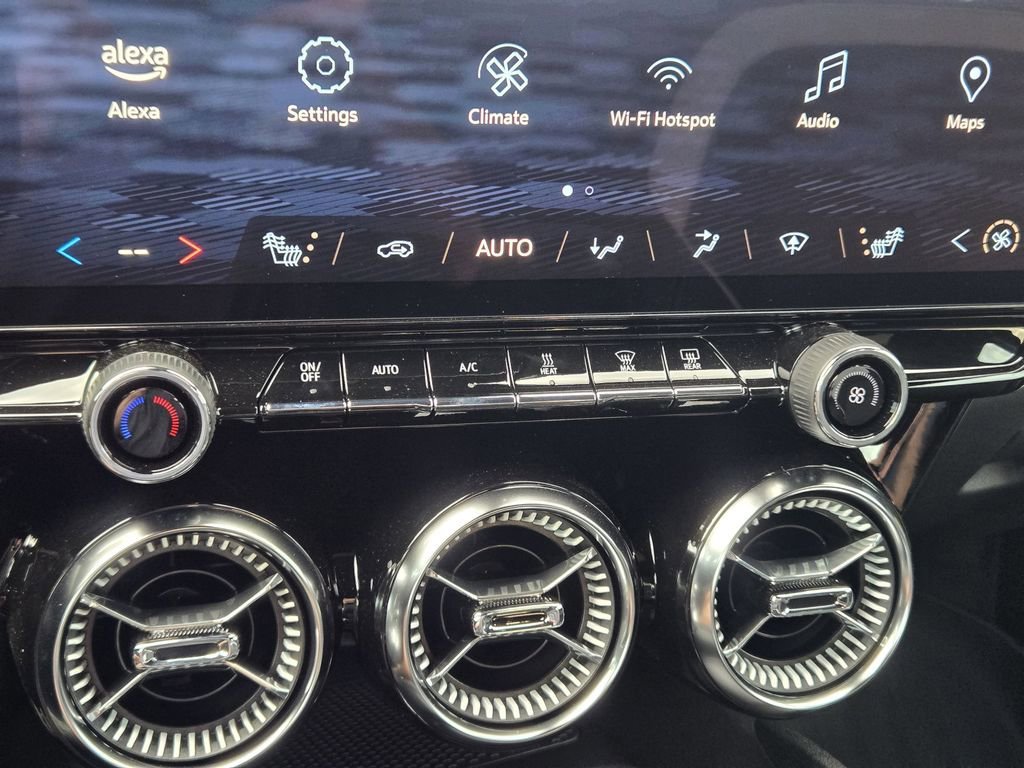2025 Chevrolet Blazer EV LT - Photo 13