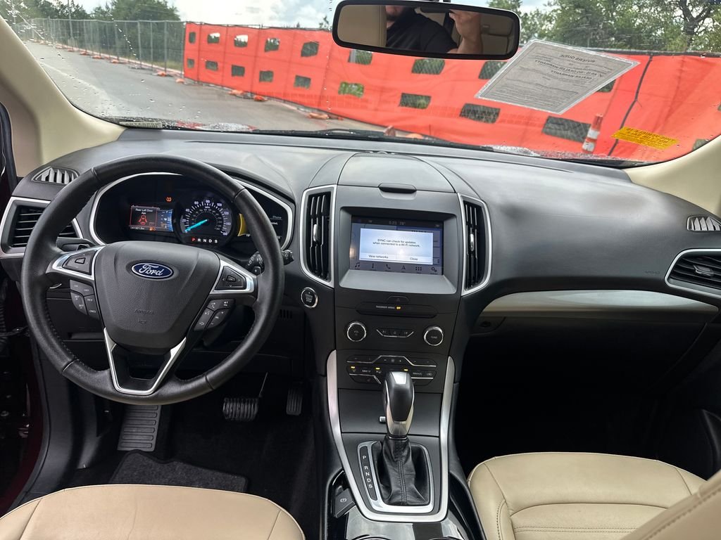 Used 2018 Red Ford SEL image 29