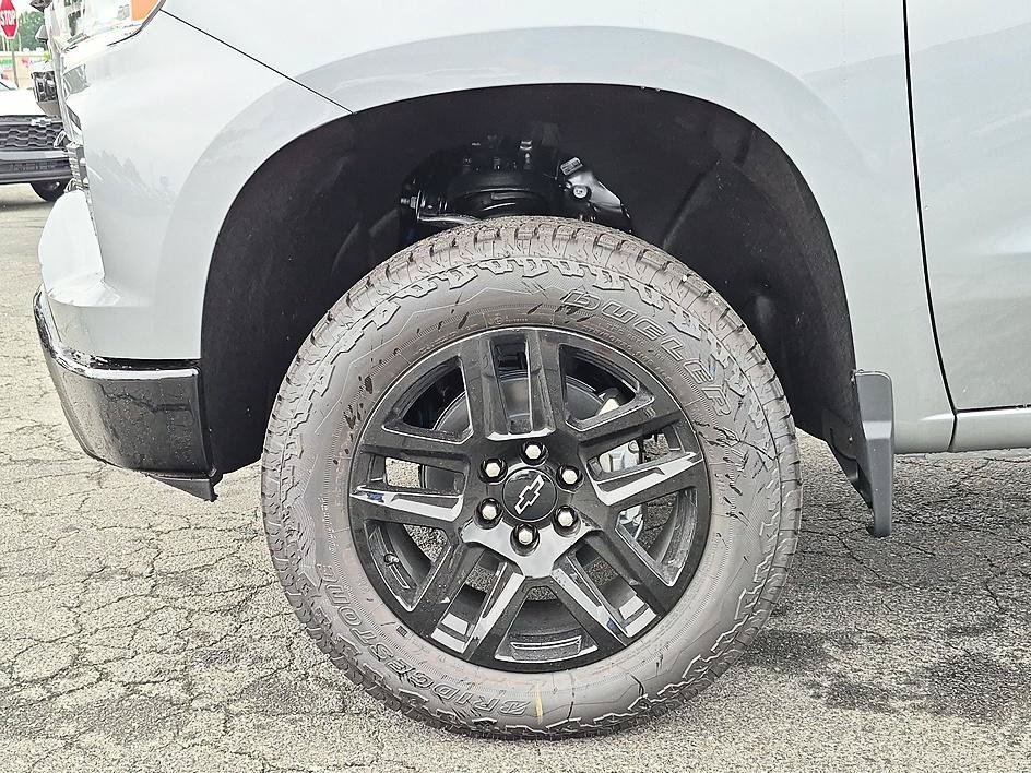 New 2026 Sterling Gray Metallic Chevrolet LT Trail Boss image 10