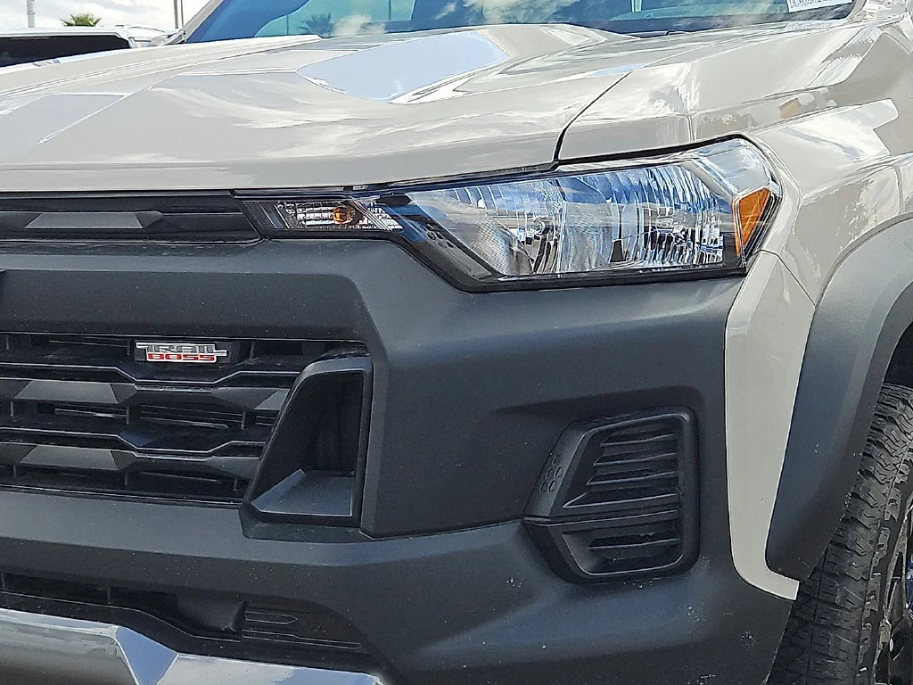Used 2026 White Sands Chevrolet Trail Boss image 7
