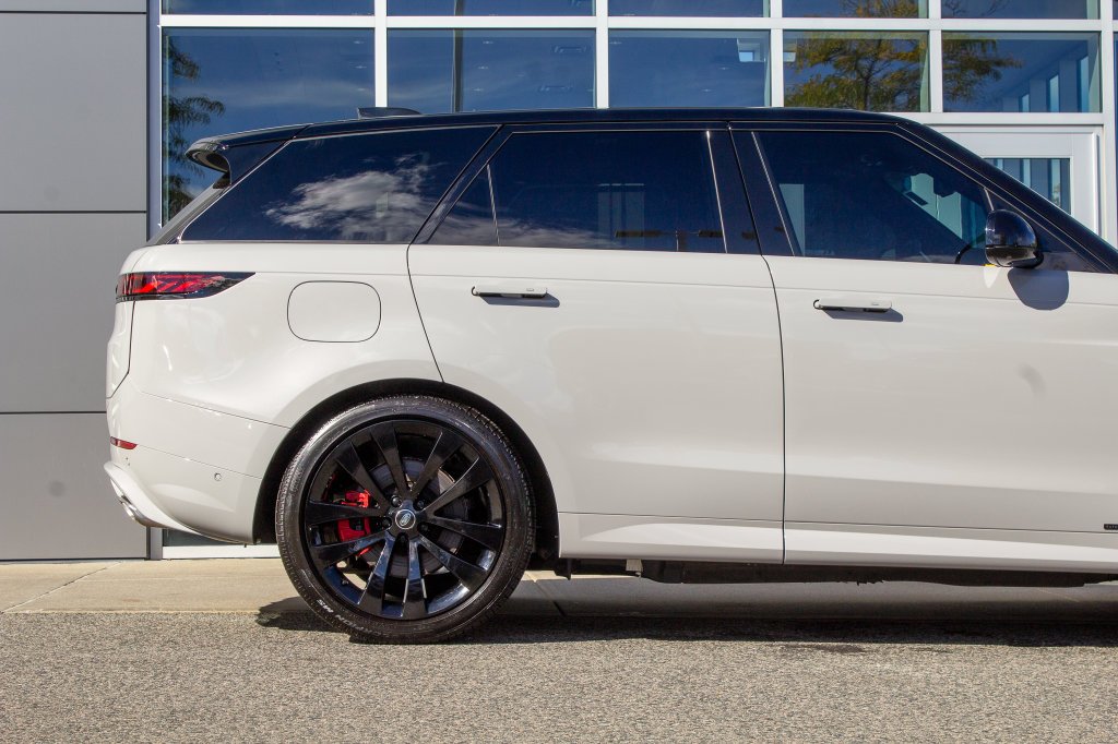 Used 2025 Gray Land Rover Autobiography image 6