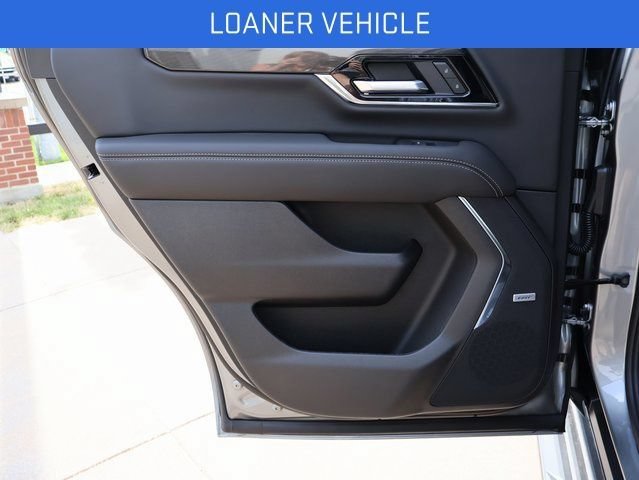 New 2026 Sterling Metallic GMC Elevation image 22