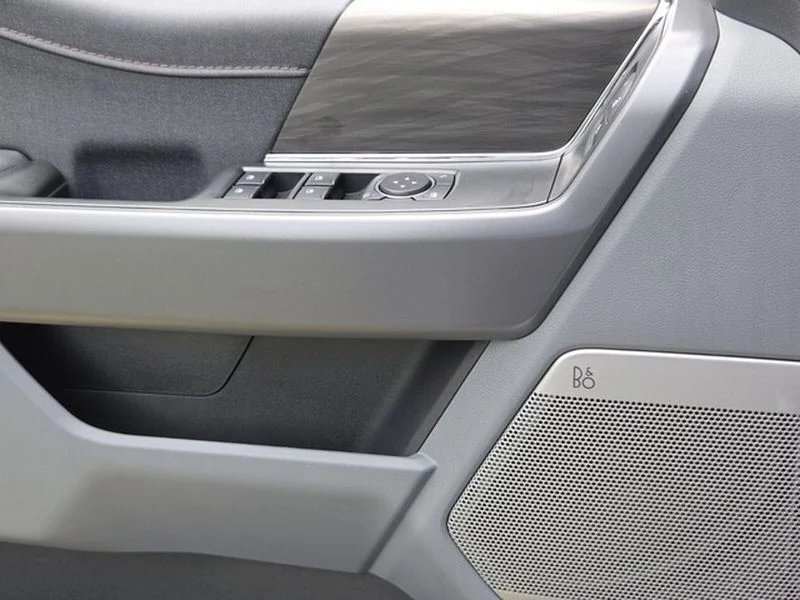 New 2026 Iconic Silver Metallic Ford Lariat® image 26