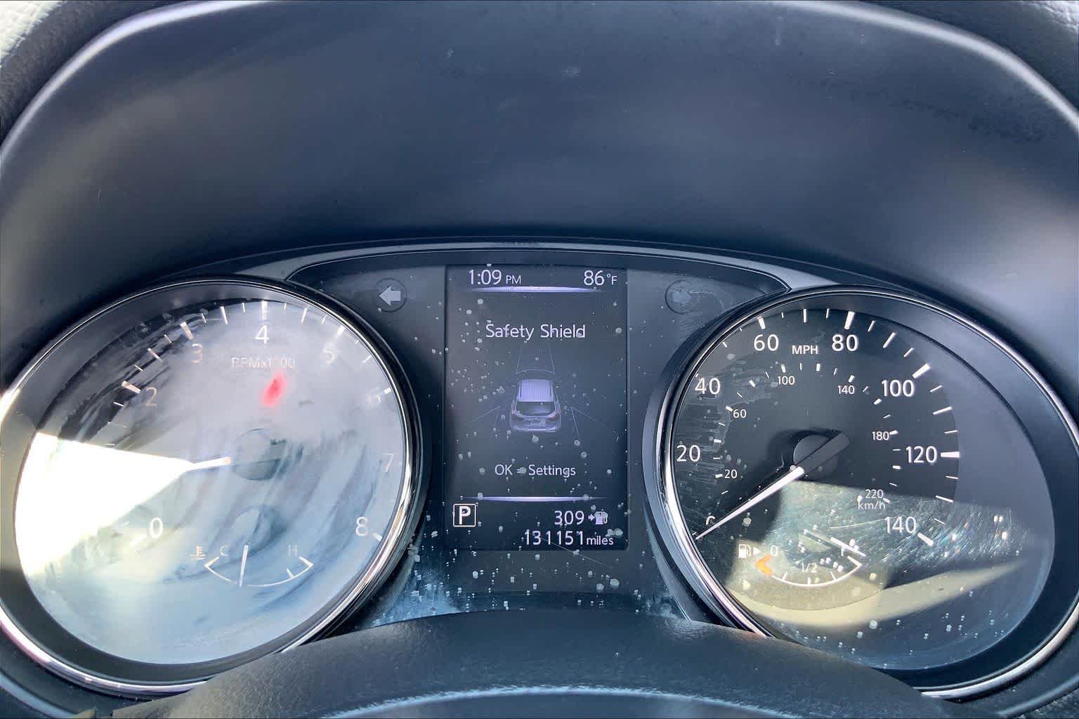 Used 2018 Gun Metallic Nissan SL image 25