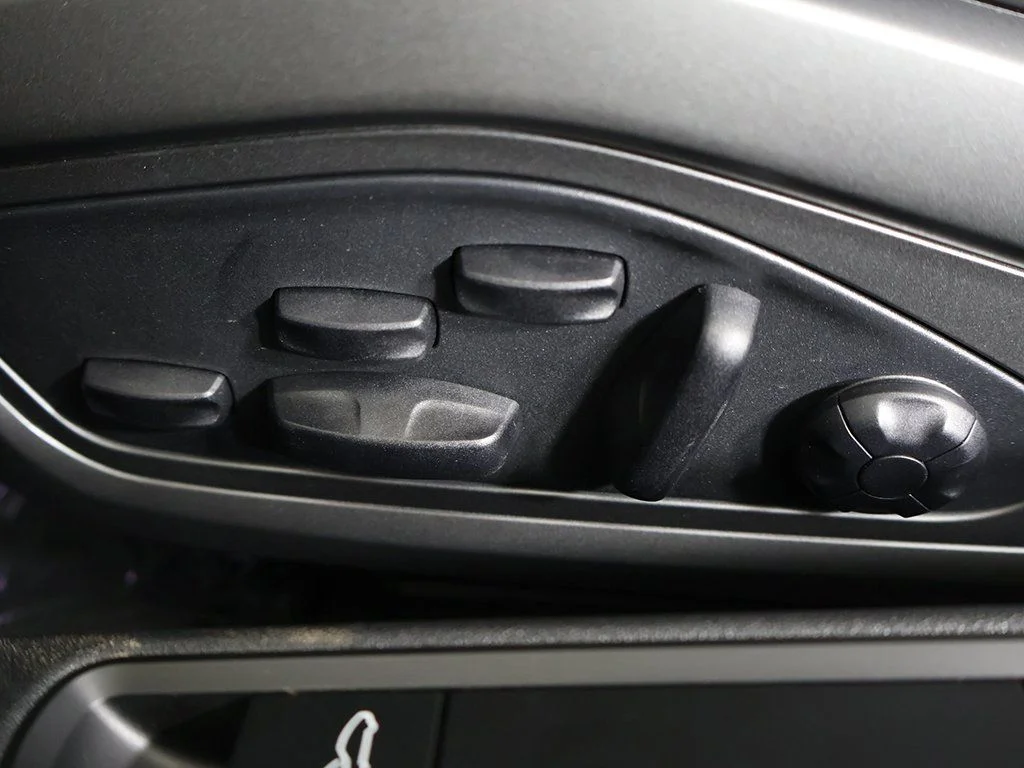 Used 2023 Chalk Porsche Turbo image 35